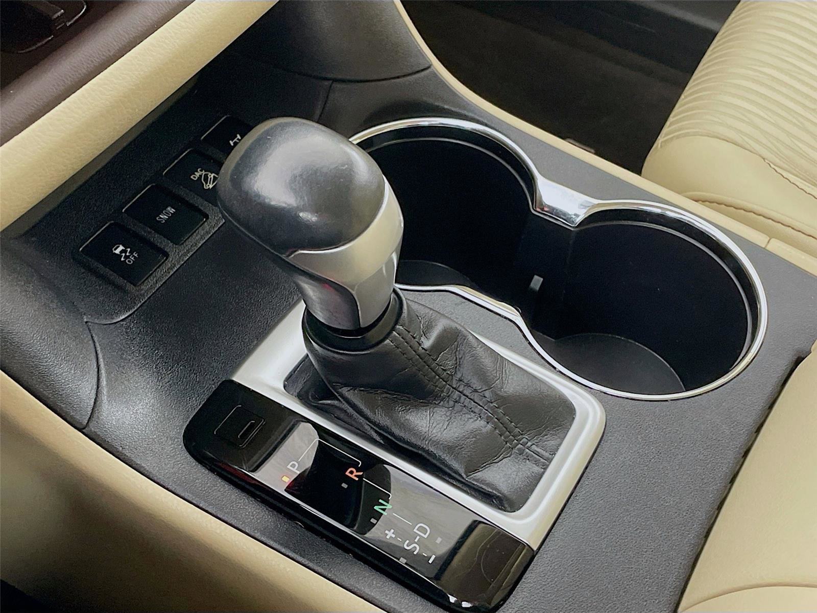 Used 2016 Toyota Highlander Plus image 19