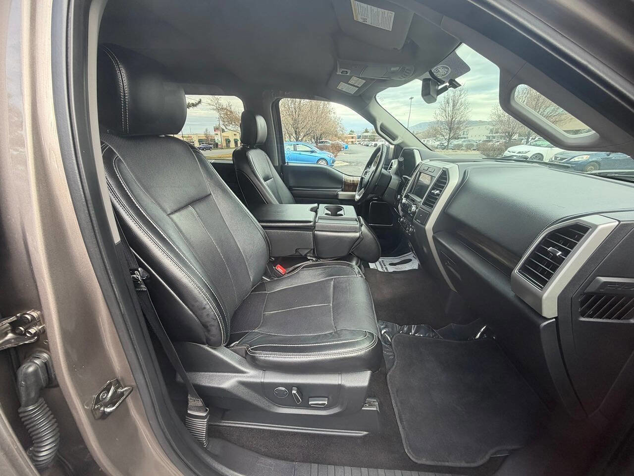 Used 2018 Ford F150 Lariat image 30