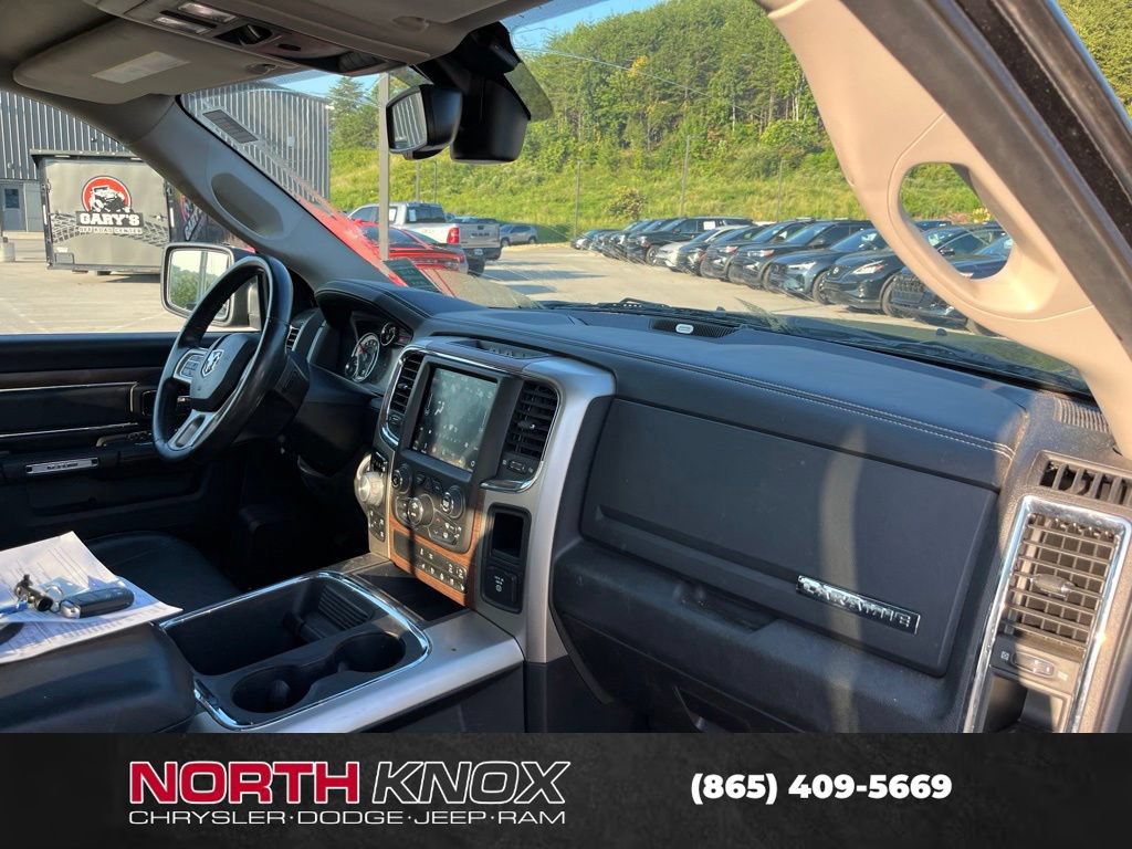 Used 2018 RAM 1500 Laramie w/ Convenience Group AWD/4WD image 10