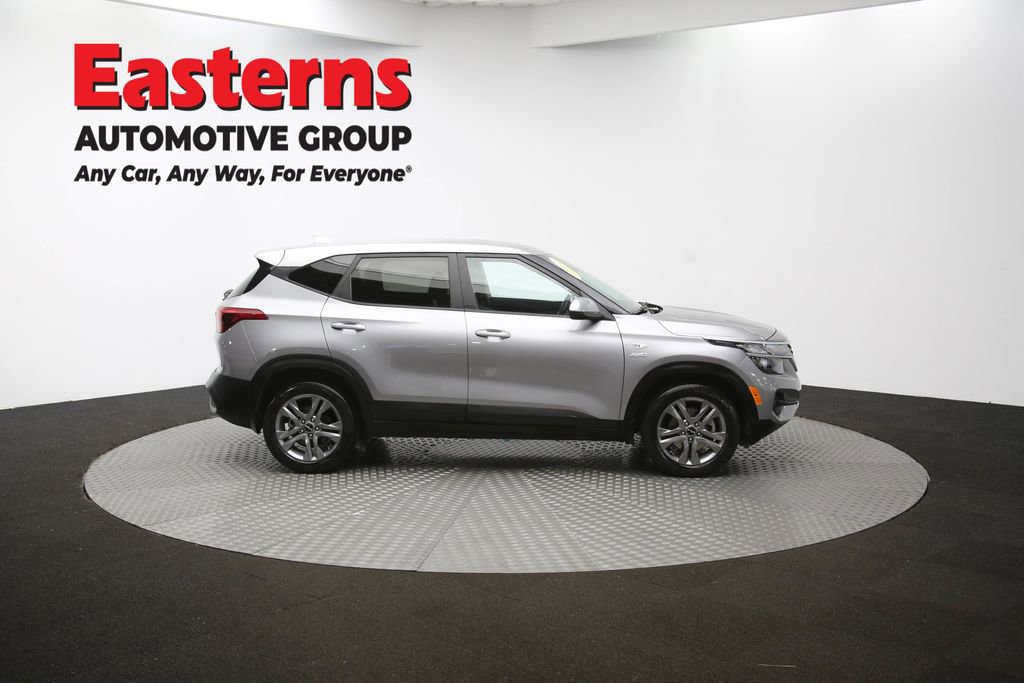 Used 2023 Kia Seltos LX image 47