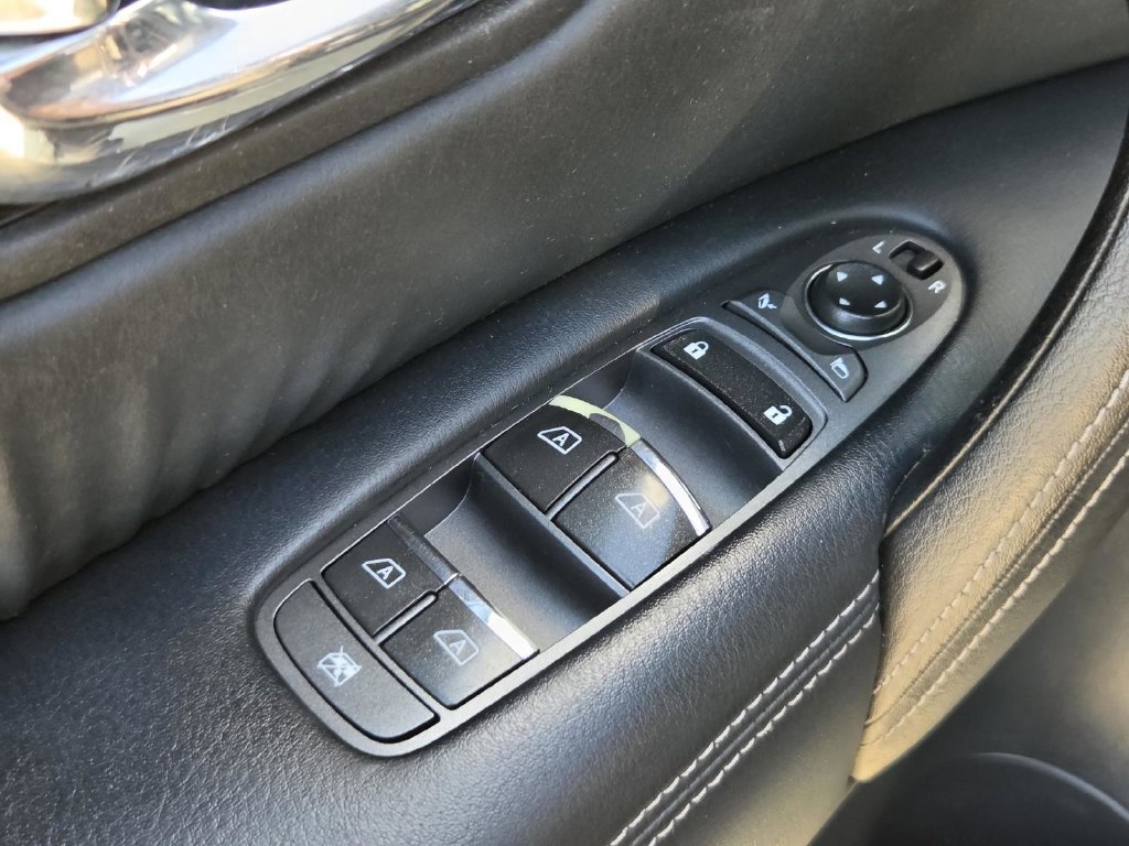 Used 2017 Nissan Armada SL w/ Moonroof Package RWD image 21
