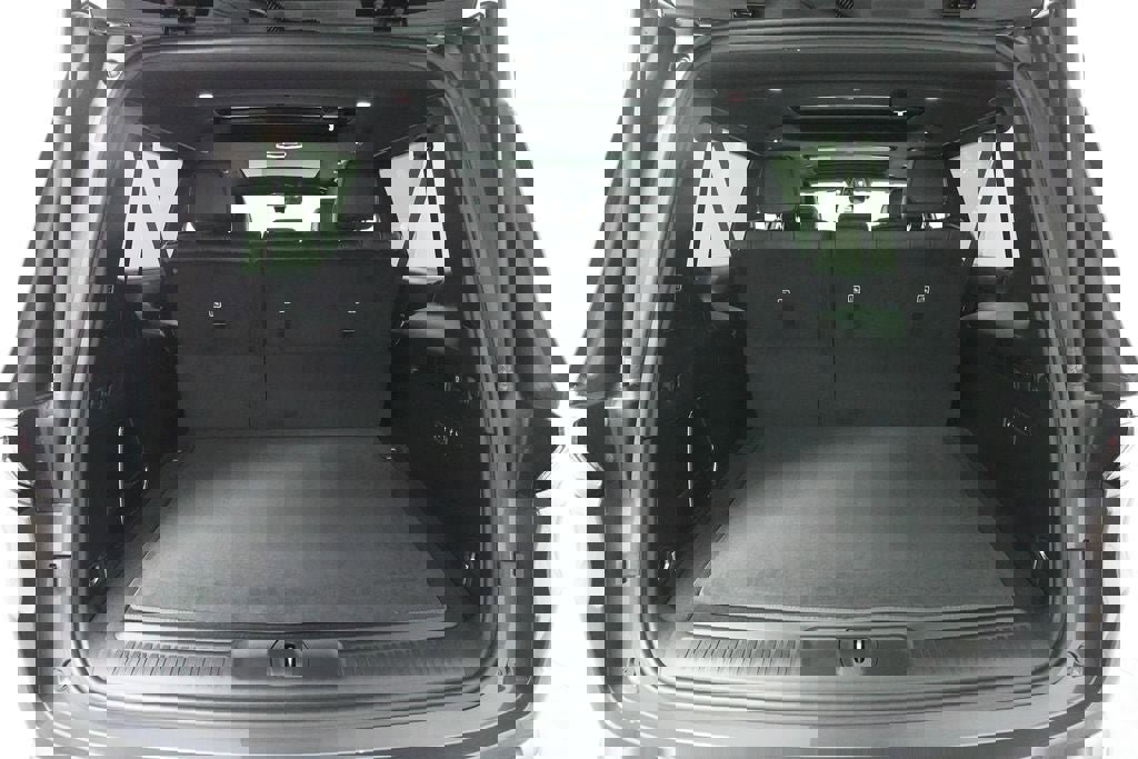 New 2026 Jeep Grand Wagoneer L 4WD w/ Premium Group I image 28