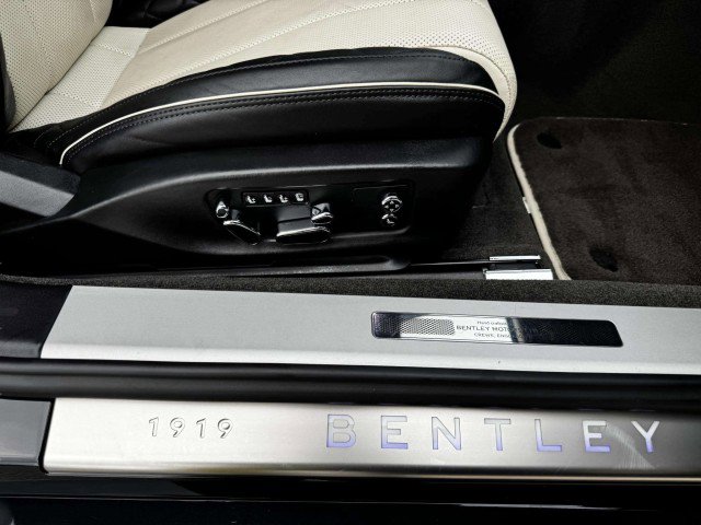 Used 2020 Bentley Continental GT image 36