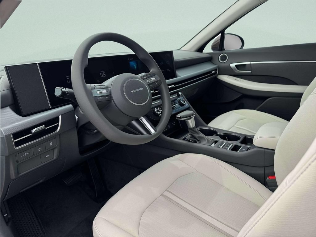 New 2026 Hyundai Sonata SE FWD image 14