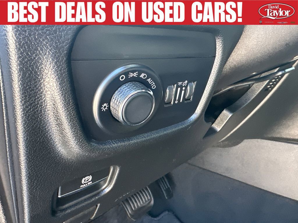 Used 2024 Jeep Grand Cherokee Altitude AWD/4WD image 24
