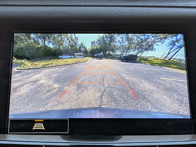 Certified 2025 Cadillac XT6 Premium Luxury AWD/4WD image 26