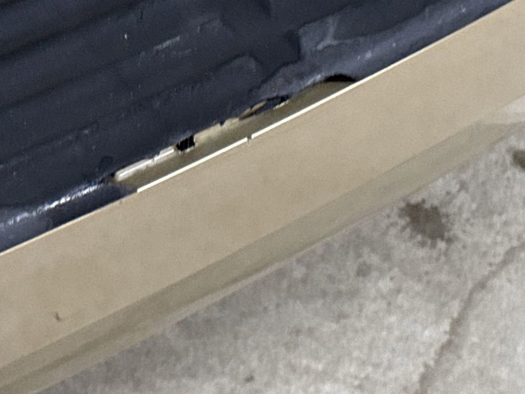 Used 2010 Kia Sedona LX image 41