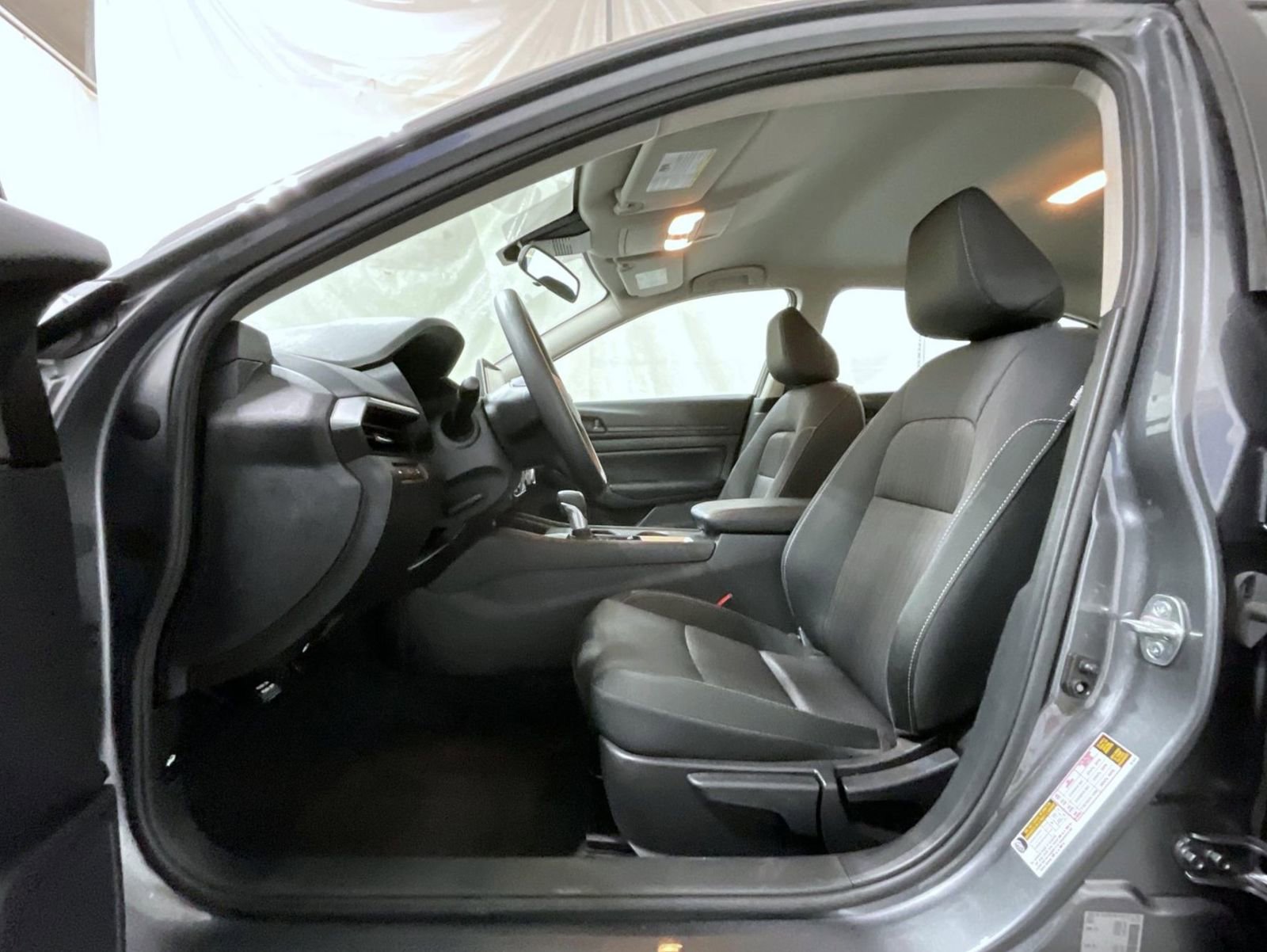 Certified 2025 Nissan Altima 2.5 S FWD image 10