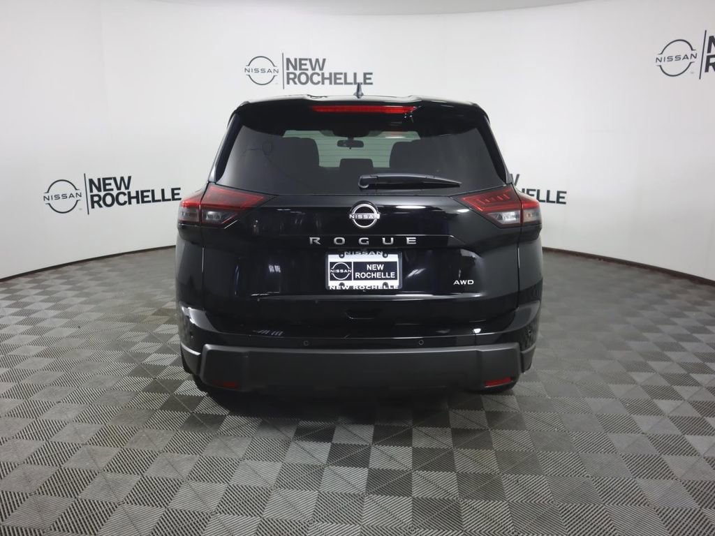 Certified 2025 Nissan Rogue S image 6