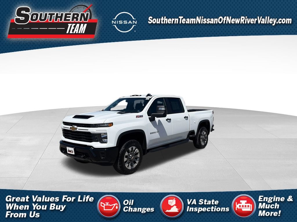 Used 2025 Chevrolet Silverado 2500 Custom w/ Z71 Off-Road Package AWD/4WD 360° Tour
