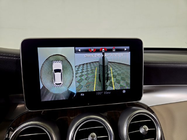 Used 2019 Mercedes-Benz GLC 300 4MATIC image 34