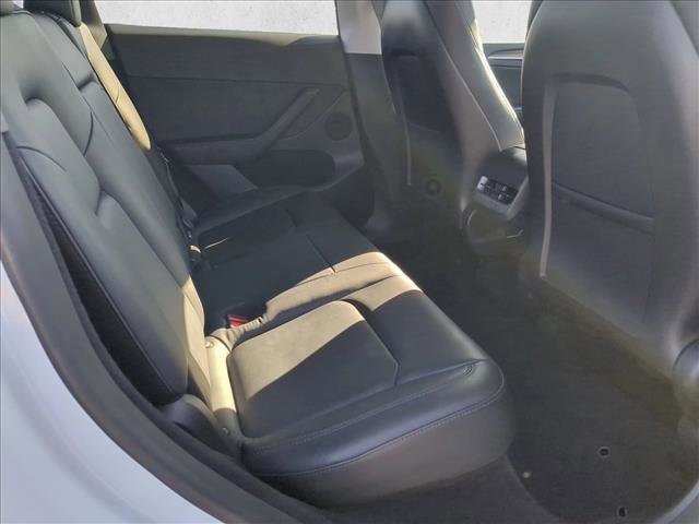 Used 2023 Tesla Model Y Long Range image 18