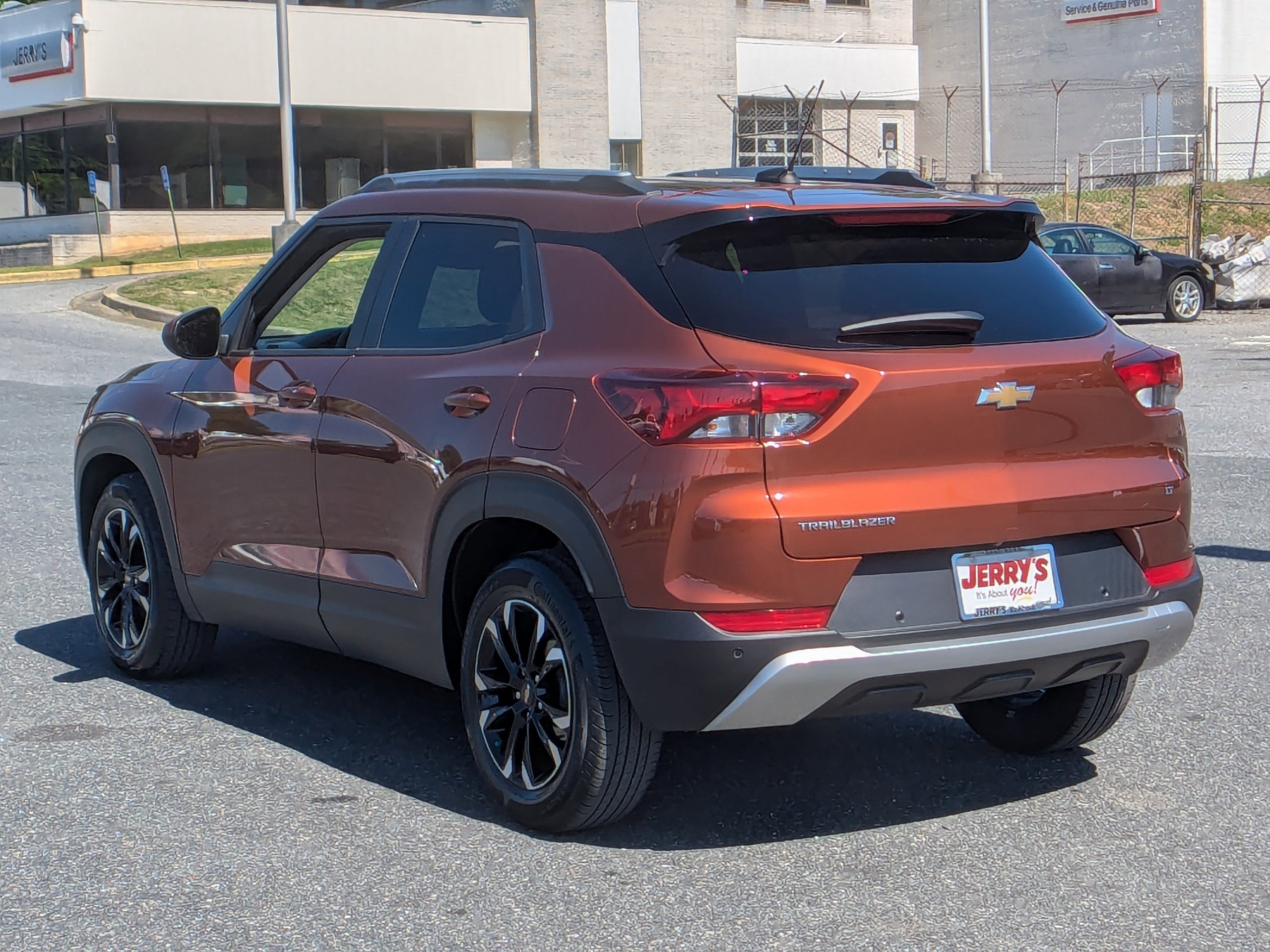 Used 2021 Chevrolet TrailBlazer LT w/ Convenience Package FWD image 6