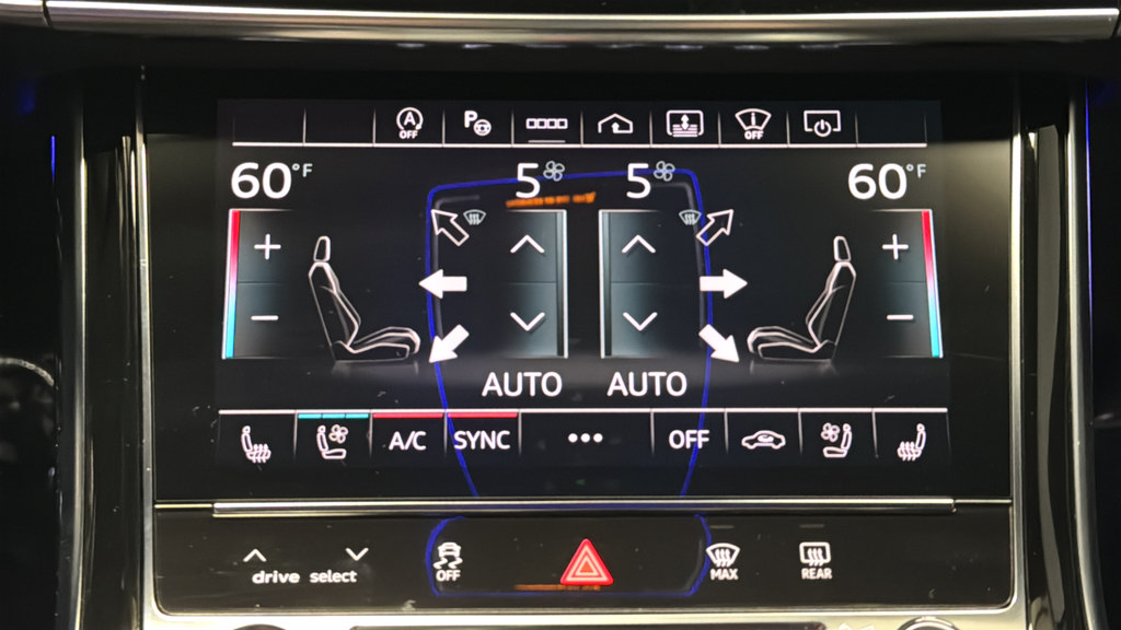 Used 2024 Audi S8 w/ S8 Comfort Plus Package AWD/4WD image 19