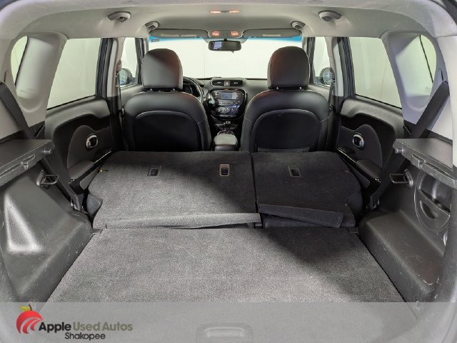 Used 2016 Kia Soul ! FWD image 9