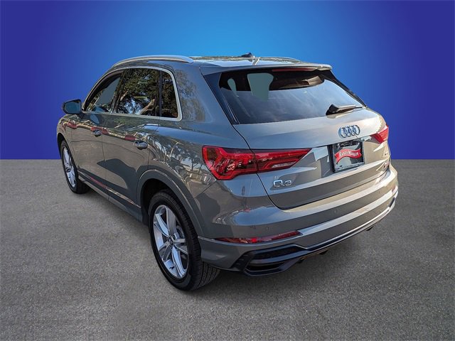 Used 2019 Audi Q3 2.0T Prestige w/ Prestige Package image 3