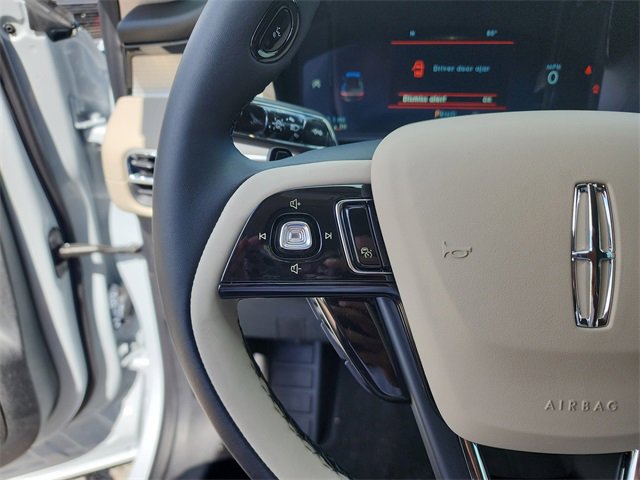 New 2026 Lincoln Corsair Premiere image 25