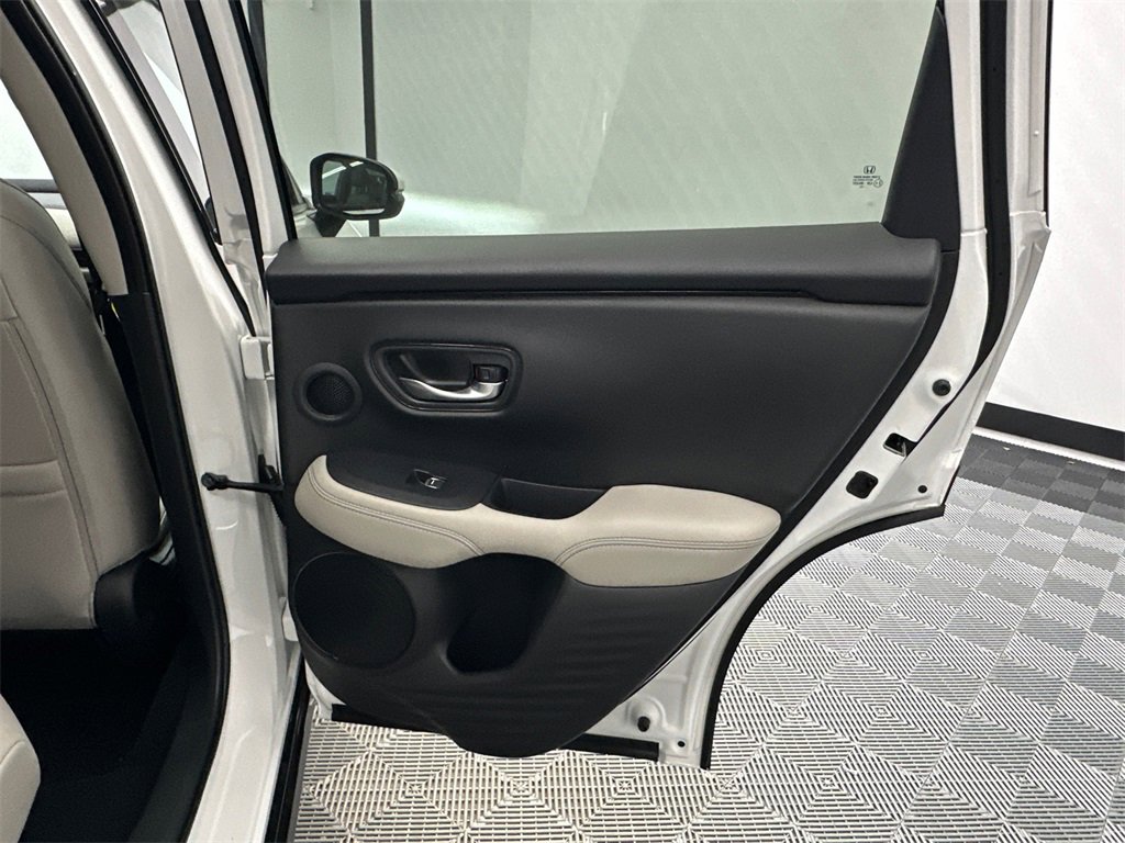 New 2026 Honda HR-V EX-L image 18