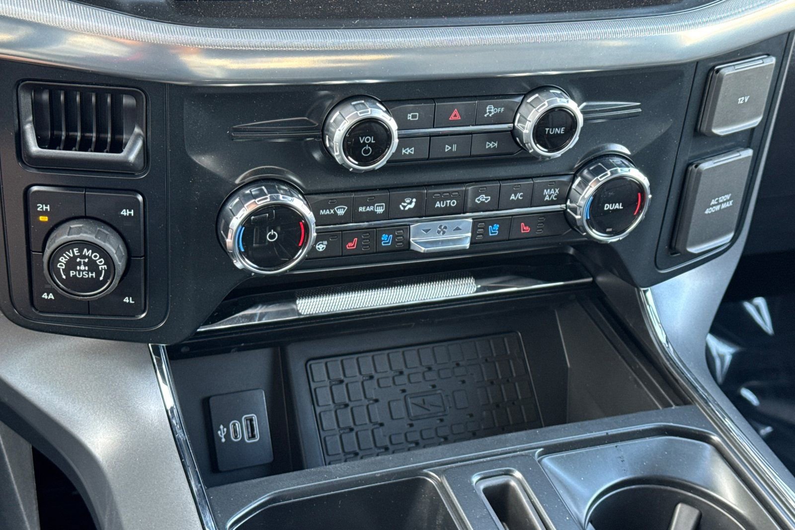 New 2026 Ford F150 Lariat w/ Equipment Group 501A Mid AWD/4WD image 21