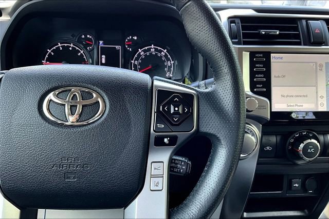 Used 2023 Toyota 4Runner SR5 AWD/4WD image 12