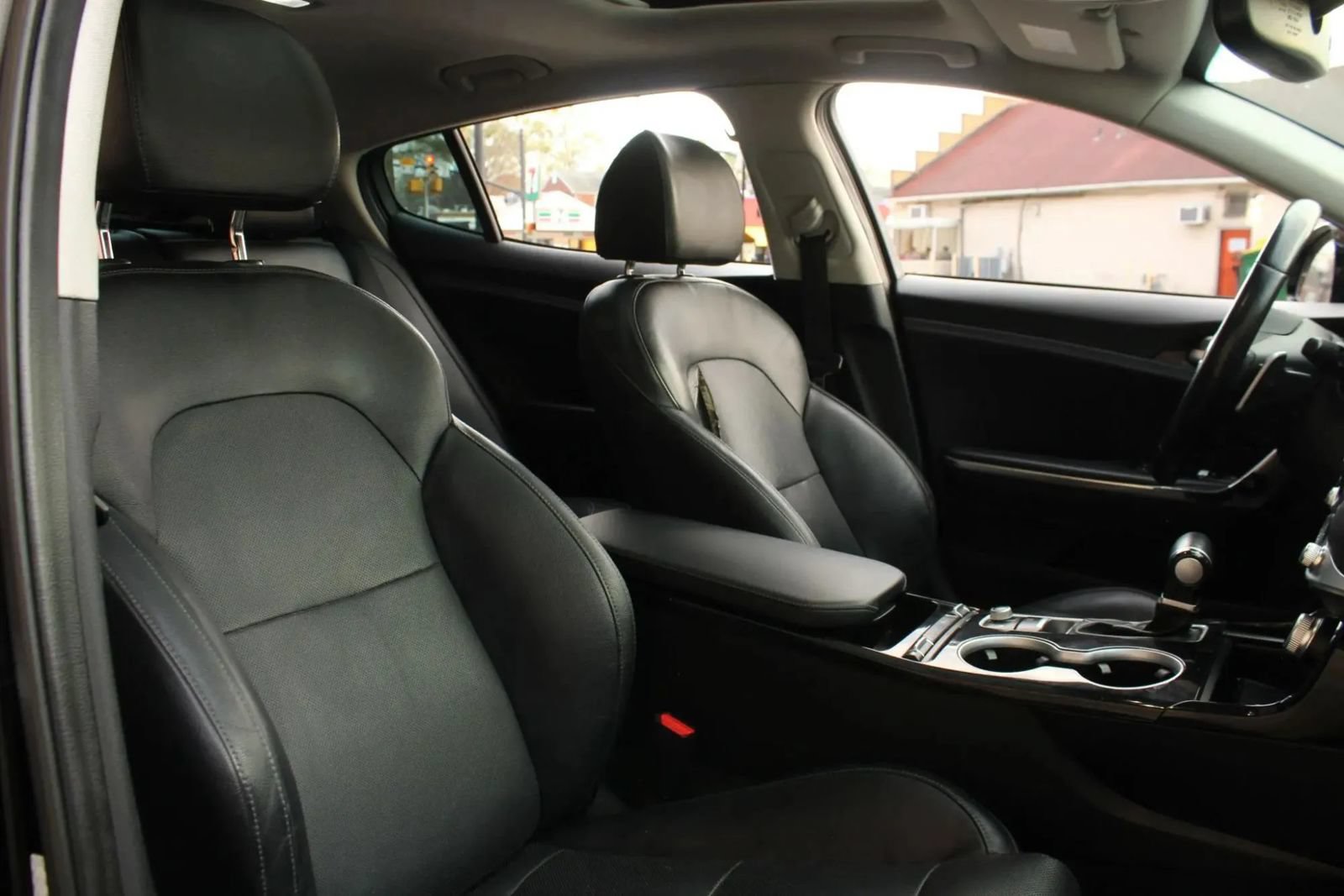 Used 2018 Kia Stinger Premium RWD image 25