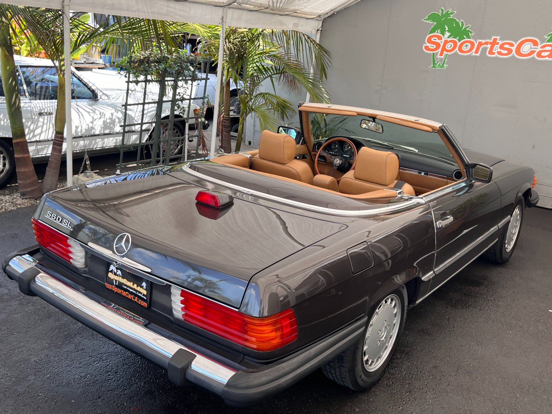 Used 1987 Mercedes-Benz 560 SL image 11