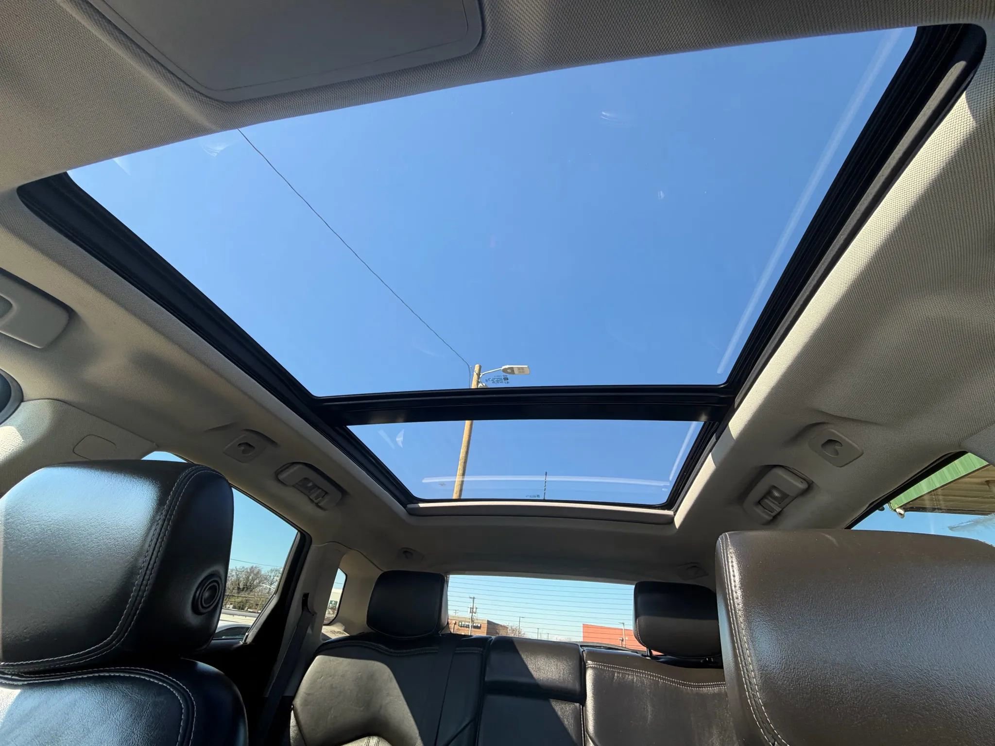 Used 2012 Cadillac SRX Luxury image 27