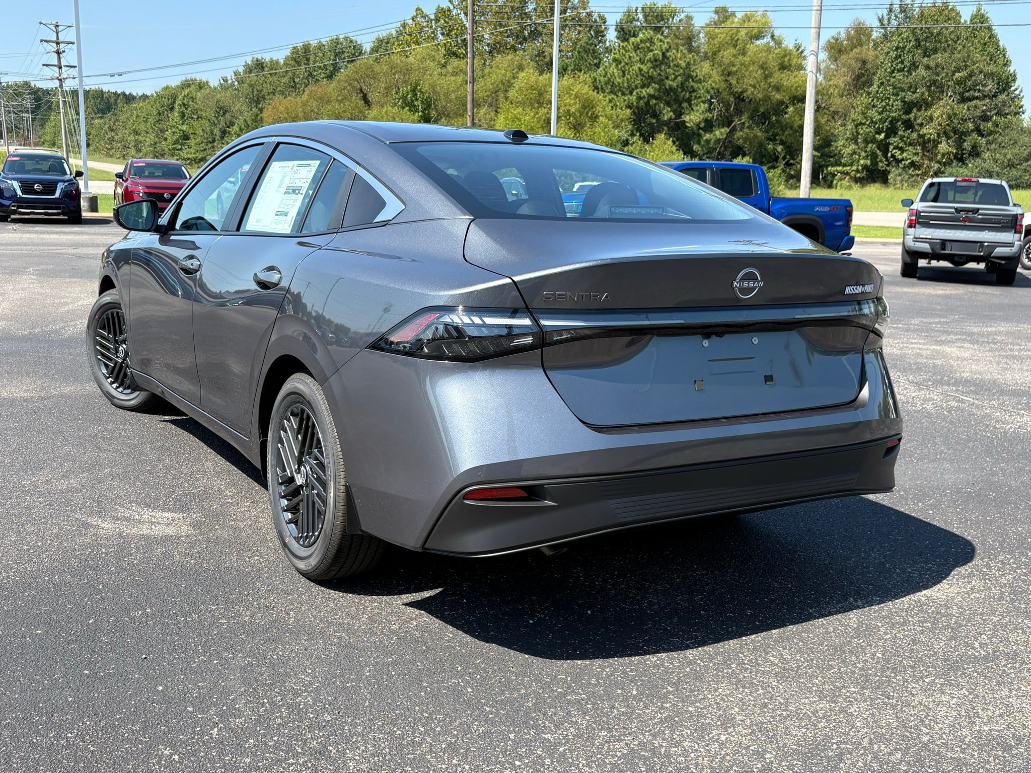 New 2027 Nissan Sentra SV w/ SV Convenience Package FWD image 9