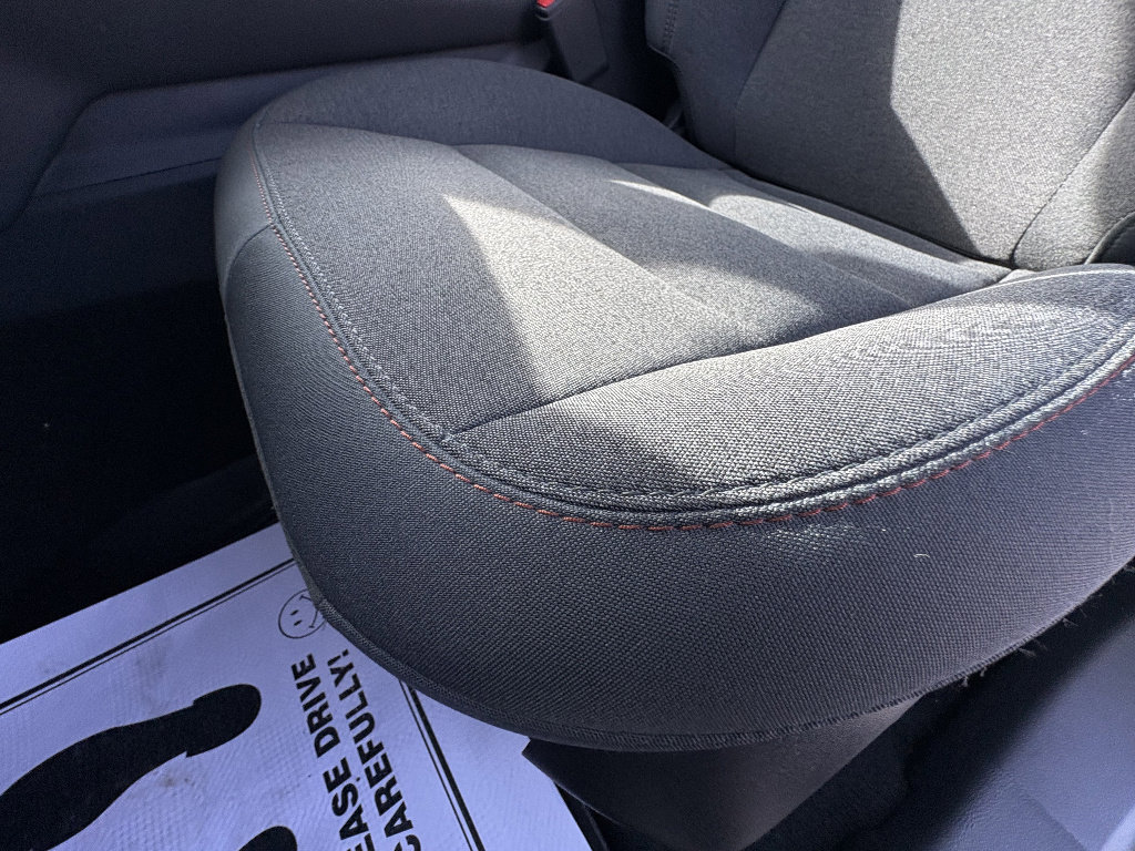 Used 2025 Ford Explorer Active image 33