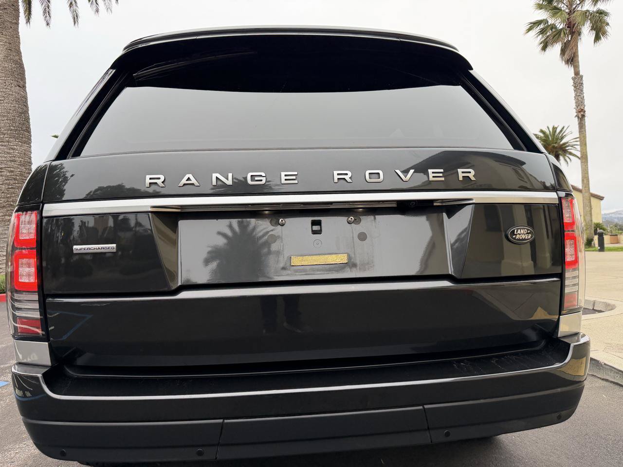 Used 2014 Land Rover Range Rover Supercharged AWD/4WD image 17