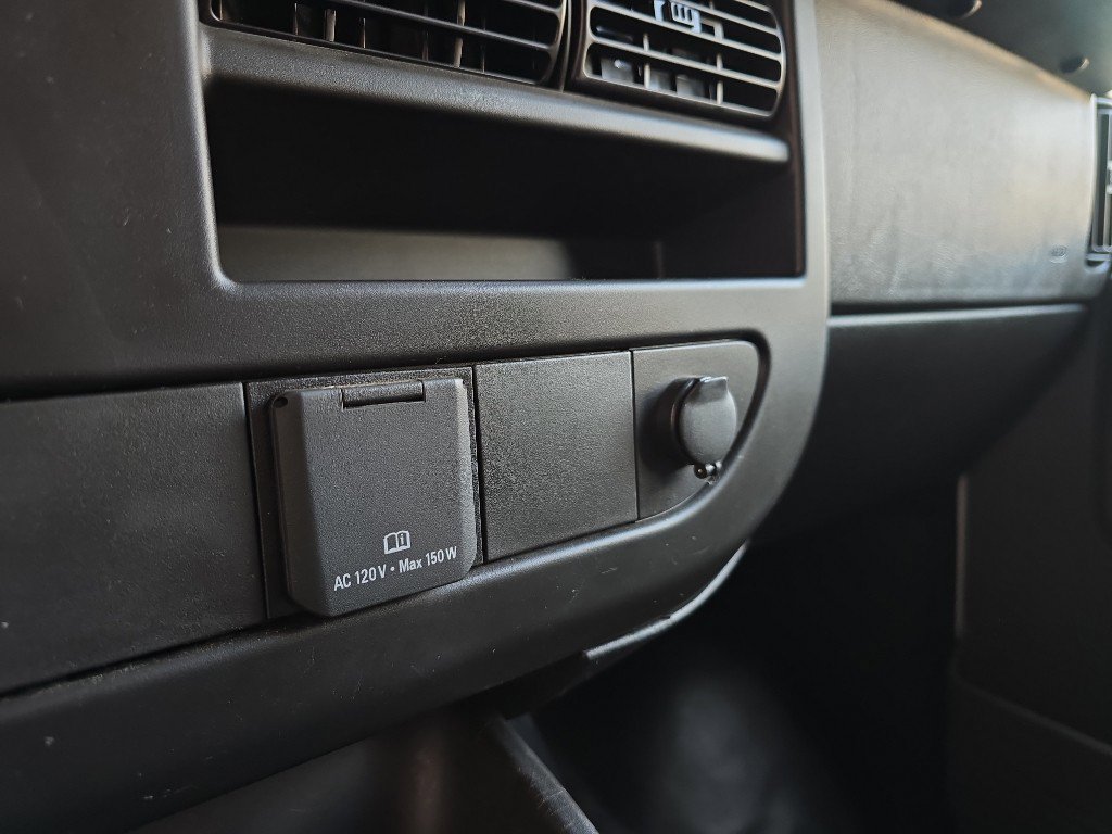 Used 2024 Chevrolet Express 2500 w/ Driver Convenience Package image 19