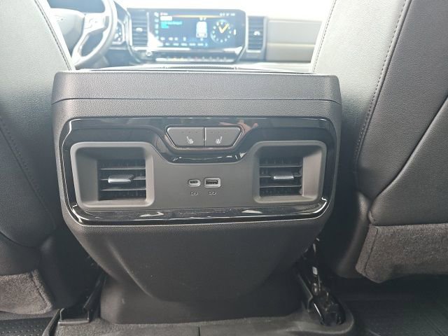 Used 2025 Chevrolet Silverado 1500 ZR2 image 31