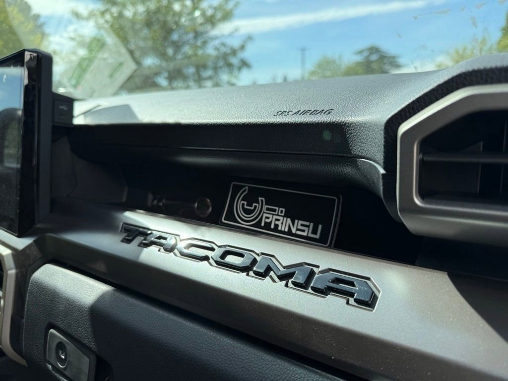 Used 2024 Toyota Tacoma TRD Off-Road image 43