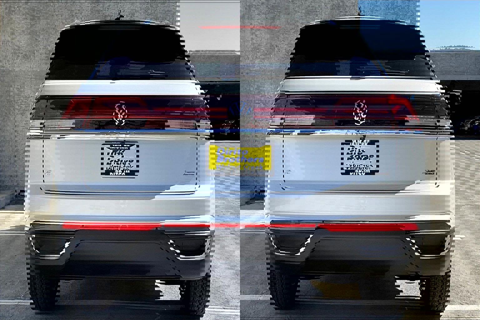 New 2026 Volkswagen Atlas Cross Sport SE image 3