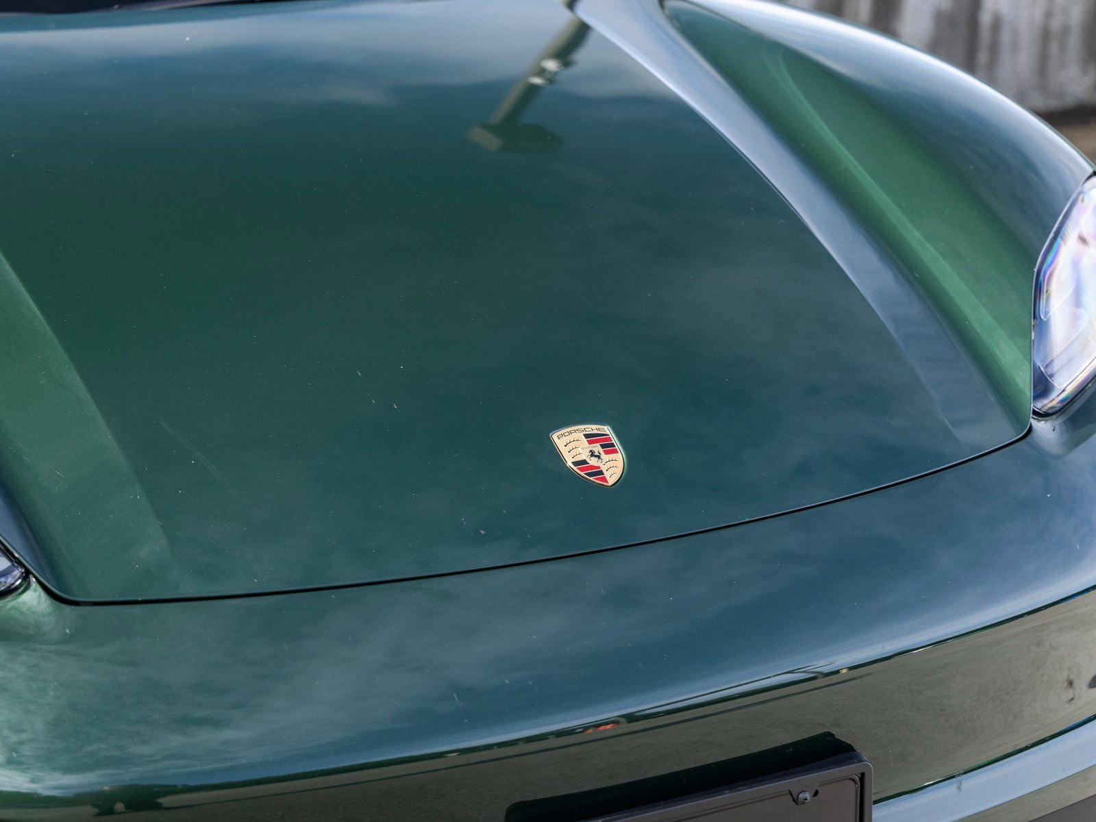 Certified 2025 Porsche Macan Electric image 15