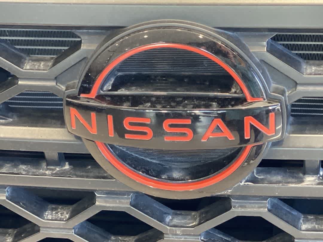 Used 2022 Nissan Frontier PRO-4X w/ Technology Package AWD/4WD image 10