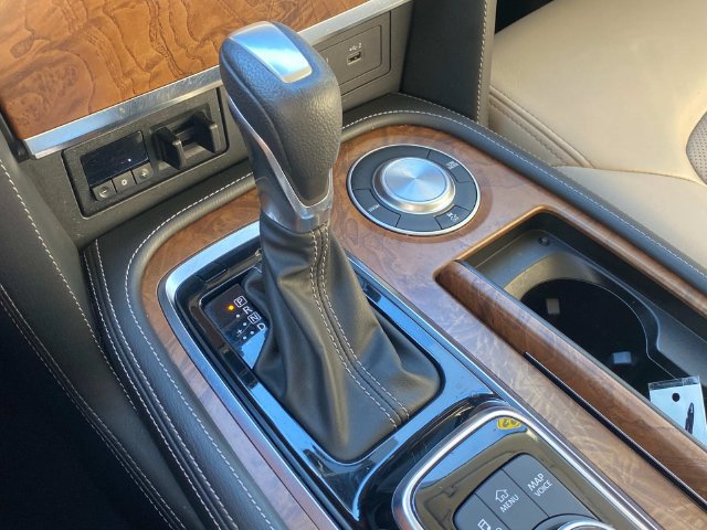 Used 2023 Nissan Armada SL w/ Captain's Chairs Package RWD image 32