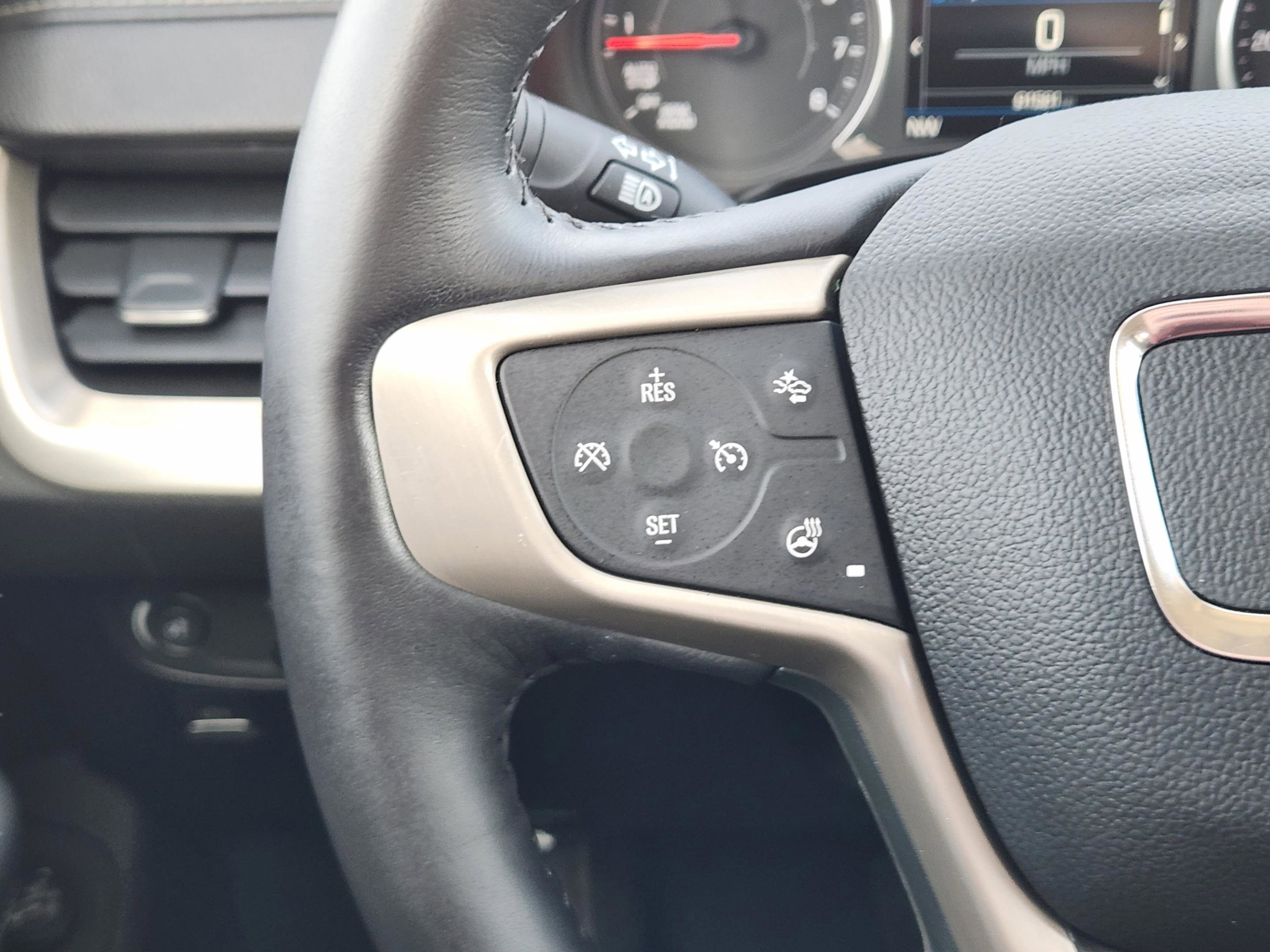 Used 2018 GMC Terrain Denali w/ Advanced Safety Package AWD/4WD image 36