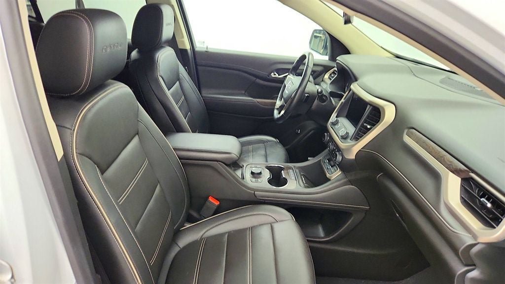 Used 2022 GMC Acadia Denali AWD/4WD image 23