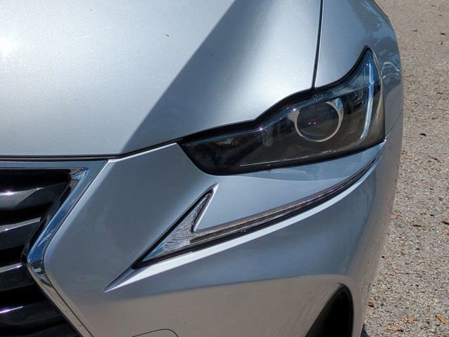 Used 2019 Lexus IS 300 RWD image 9
