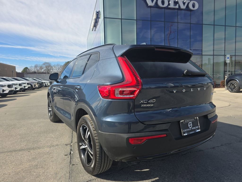 New 2026 Volvo XC40 B5 Core w/ Climate Package image 7