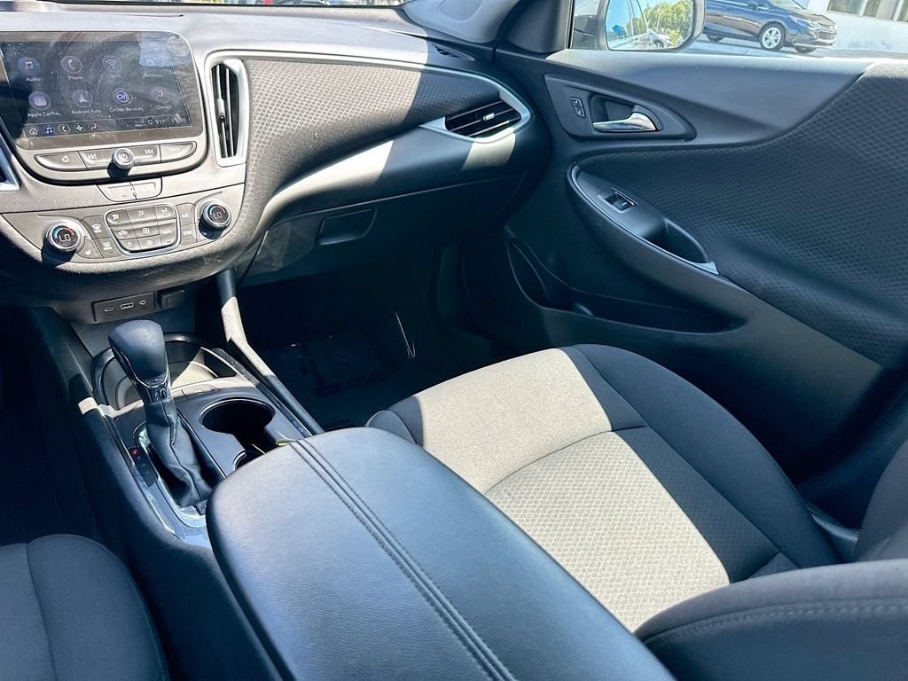 Used 2024 Chevrolet Malibu LT FWD image 22