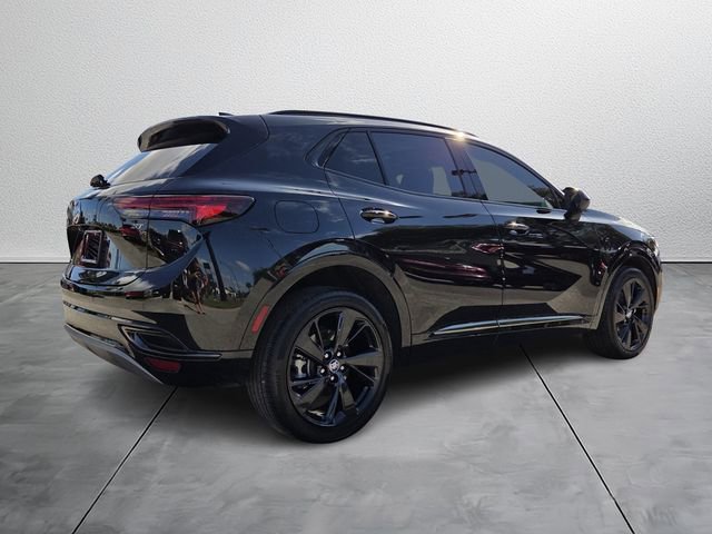 Used 2023 Buick Envision Essence w/ Sport Touring Package AWD/4WD image 4