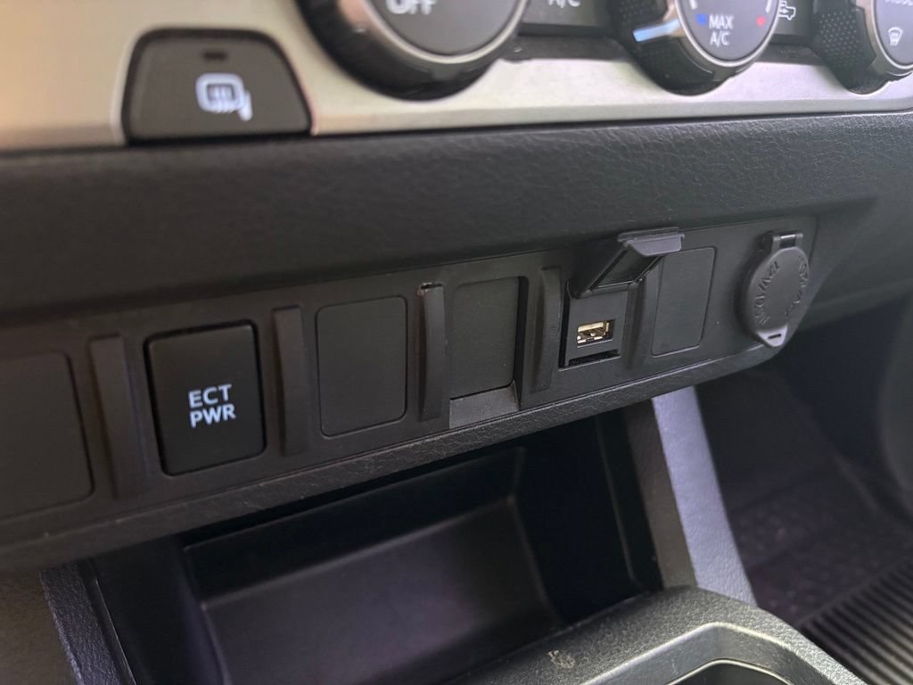 Used 2020 Toyota Tacoma SR w/ SR Convenience Package RWD image 19
