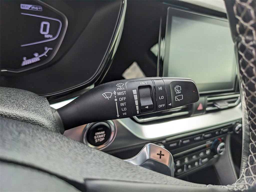 Certified 2022 Kia Niro EX image 35