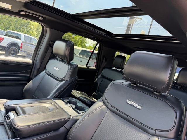 Used 2025 Ford Expedition Max Platinum w/ Stealth Appearance Package AWD/4WD image 29