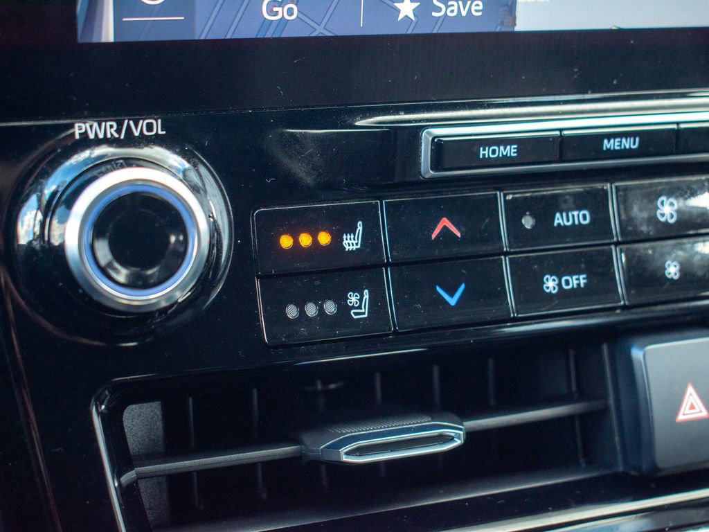 Used 2022 Toyota Highlander Platinum AWD/4WD image 28