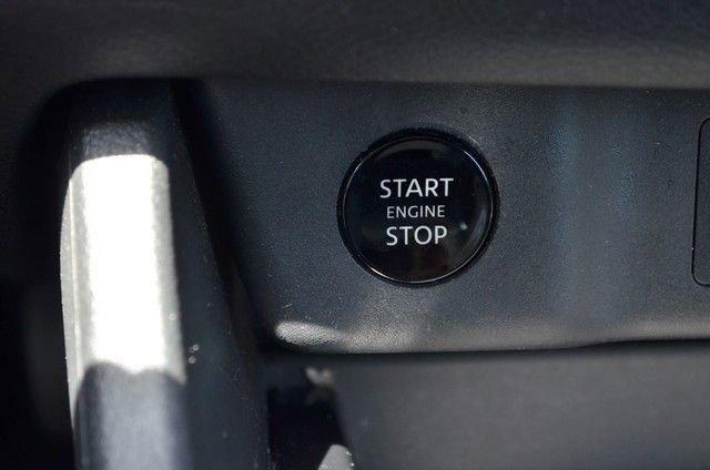 Used 2024 Nissan Rogue SV AWD/4WD image 27