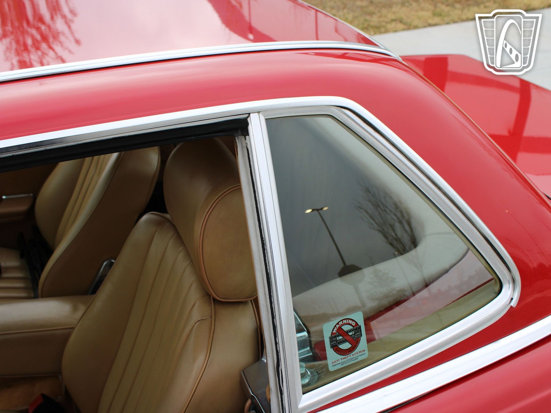 Used 1988 Mercedes-Benz 560 SL image 8