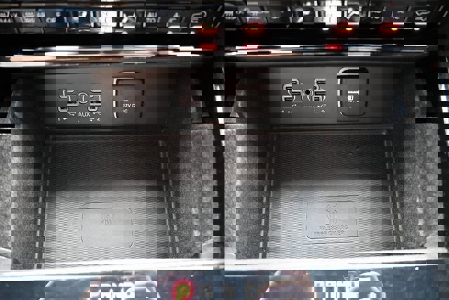 Used 2022 Jeep Grand Cherokee L Laredo image 32